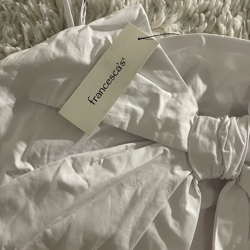 Francesca’s White Bow Crop Top - Picture 5 of 6
